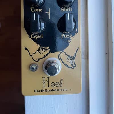 EarthQuaker Devices Hoof Hybrid Fuzz | Reverb Canada