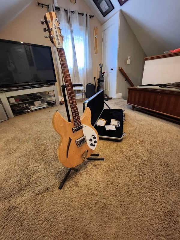 Rickenbacker 6-string 330 Maple Glow 2021 - Maple Glo | Reverb Canada