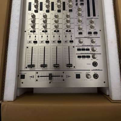 Vestax PMC-55 Professional 4-Channel DJ Club Mixer - Fully Working - Boxed - UK PSU image 11