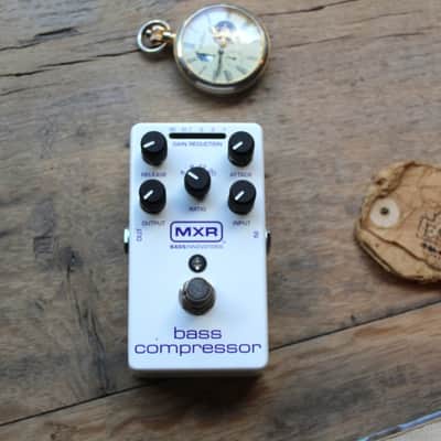 MXR "M87 Bass Compressor" image 1