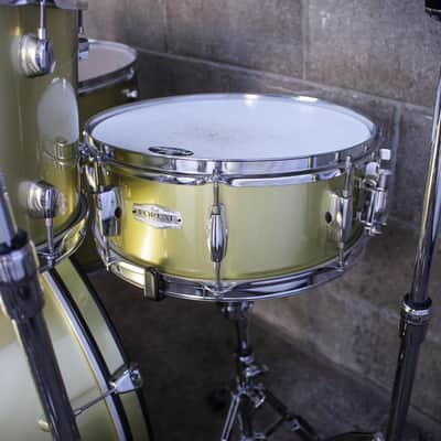 Pearl Forum 5 Piece Drum Set image 8