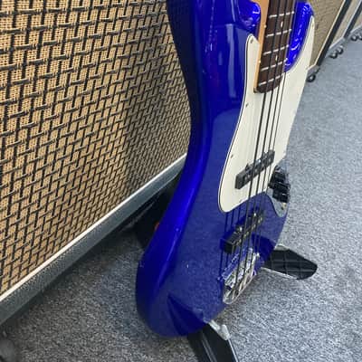 Fender Standard Jazz Bass with Rosewood Fretboard - 2001 - Midnight Blue image 8