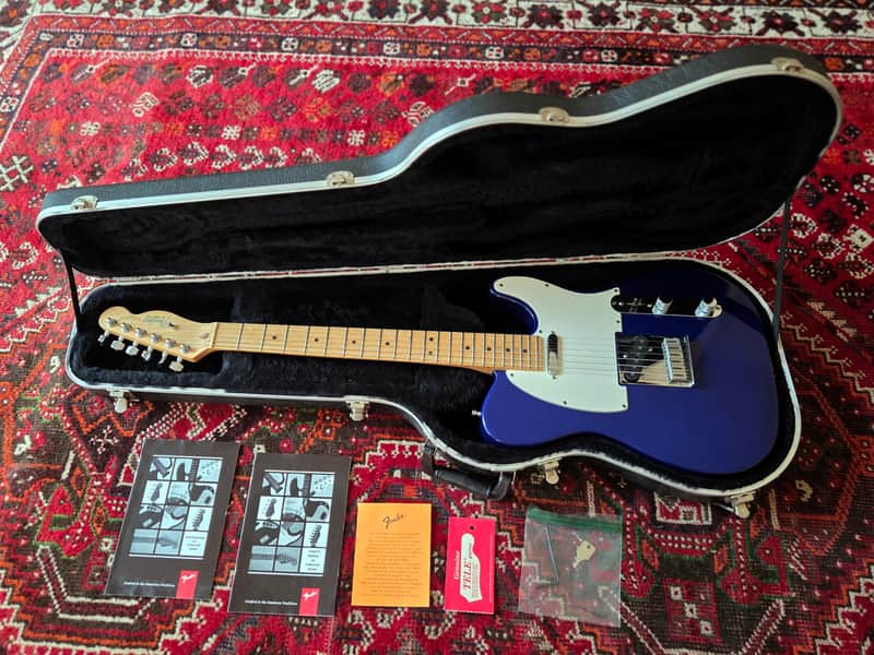 Fender American Standard Telecaster with Maple Fretboard 1990 - 1994 - Midnight Blue