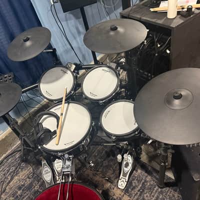 Roland TD-27KV V-Drum Kit with Mesh Pads 2025 - Present - Black