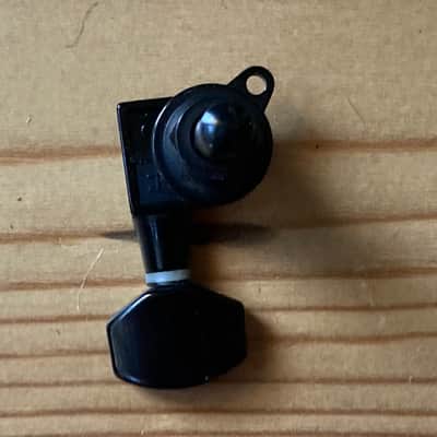 BC Rich 3 a Side Guitar Tuners Machine Heads 2000s Black image 7