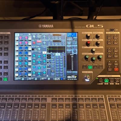 Yamaha QL5 64-channel Digital Mixing Console image 2