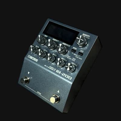 BOSS IR-200 Amp and IR Cabinet image 2