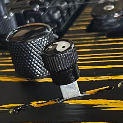 Kinnatone Ying Yang Switch tip knob for Blade style switch 3 or 5 way for Fender Strat tele Jackson Ibanez others image 3