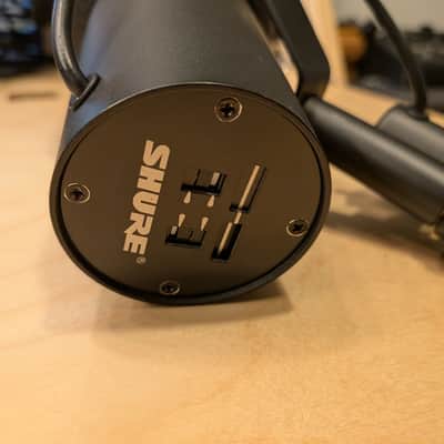 Shure SM7B Cardioid Dynamic Microphone 2001 - Present - Black image 4
