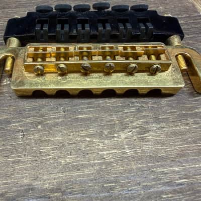 Leo Quan Badass Wrap Around Bridge with FTT Fine Tuner - Gold black image 5