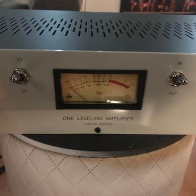 IGS Audio One LA 19 2022 - Grau image 3