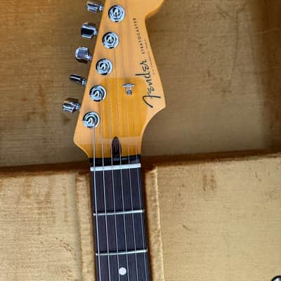 Fender W25 Custom Shop Deluxe Stratocaster 2025 - Candy Apple Red image 4