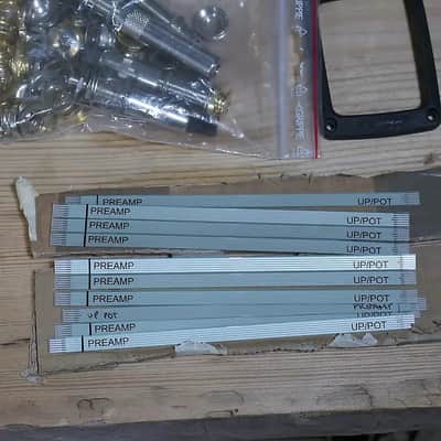 Bulk lot of NOS Finland B Band Repair parts including a number of A2.2 parts cables PCBs cables Bild 8