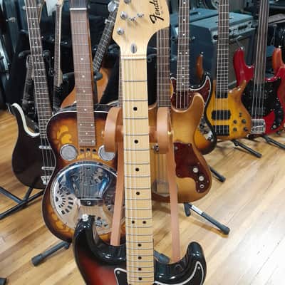 Fender Stratocaster with 3-Bolt Neck, Maple Fretboard -1976 - Sunburst image 3