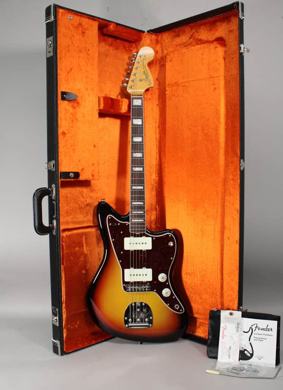 2023 Fender American Vintage II 1966 Jazzmaster 3-Color Sunburst w/OHSC