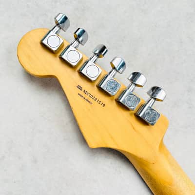 Fender Road Worn Player Stratocaster HSS 2011 - Inca Silver image 15