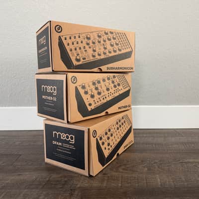 Moog Mother-32 / DFAM / Subharmonicon w/ Rack Stand + Extras! Bild 10