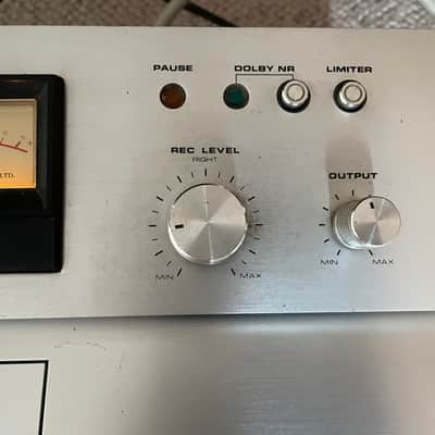 Immagine Vintage Akai GXC-310D Cassette Deck Bundle – Lights Up / Motor Runs (As-Is / For Parts or Repair) - 16