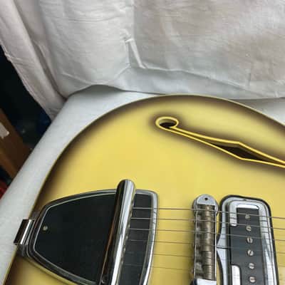Fender Coronado II 2 Semi-Hollowbody Guitar with Case s/n 180861 - Antigua image 3