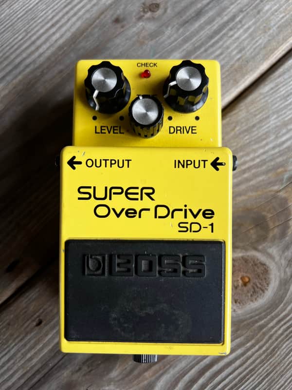 Boss SD1