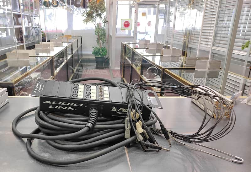 Peavey 822P Audio Link – 100′ 8-Channel Snake image 1