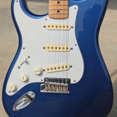 Fender Stratocaster 2016 - Lake Placid Blue image 1