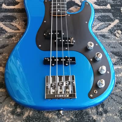Fender American Ultra II Precision Bass with Ebony Fretboard 2024 - Present - Noble Blue image 9