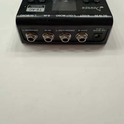 Donner Black Arts Multi Digital Delay Echo Presets Looper Guitar Effect Pedal image 6