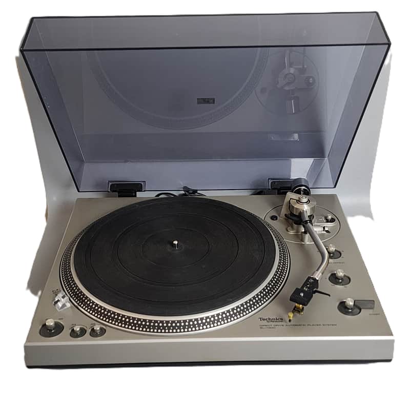Technics SL-1300 Direct Drive Automatic Player System Turntable 1974 - 1978 - Silver