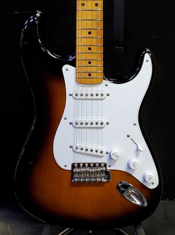Fender 70th Anniversary American Vintage II '54 Stratocaster 2024 - 2-Color Sunburst image 1