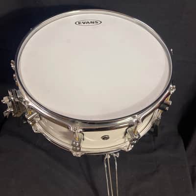 DW/PDP - 5.5x14" PDCM5514SS Concept Maple Snare Drum 2010's - Pearlescent White Lacquer image 8