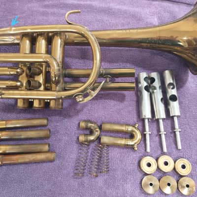 Frank Holton Collegiate cornet with rare Holton 70A mouthpiece image 16