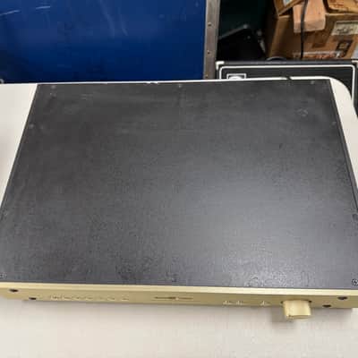 Conrad-Johnson PF-R pfr Line-Stage Preamplifier image 8