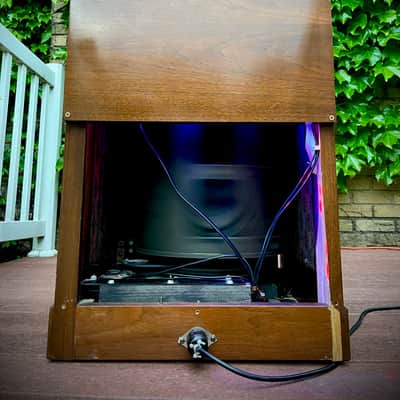 Rotary Connection 2 speed portable Leslie/Rotary lite up guitar speaker cab with 2 button footswitch! BIG CTS 15x9 vintage speaker inside. 2 inner bulbs that change with the speed changes. Real vintage hardwoods. 2026 - Wood image 4