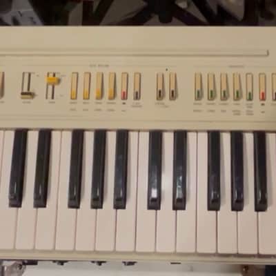 Yamaha PS- 20 aka The Beach House Synth