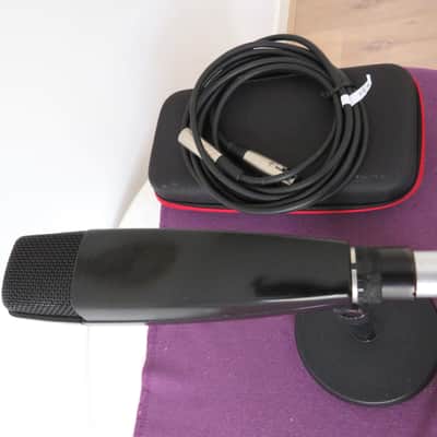 Sennheiser MD 421-U Cardioid Dynamic Microphone - Black image 5