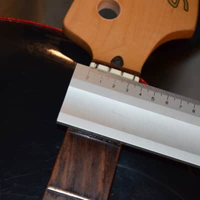 Immagine Fender / Squier Precision Bass Neck 2003 * has a nice maple neck with a fingerboard made from a thick slab of rosewood * a top quality and very rare bass neck * - 19