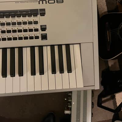Yamaha MO 8 Production Synthesizer 2000s - Gray image 3