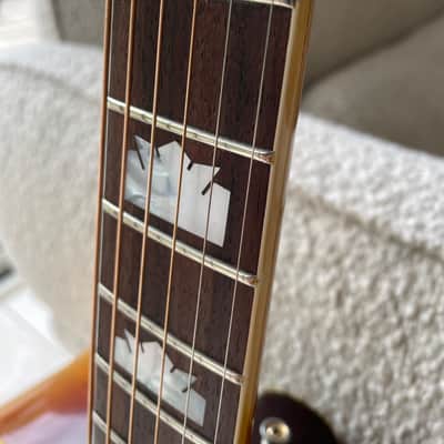 Gibson J-200 1969 - Cherry Sunburst image 9