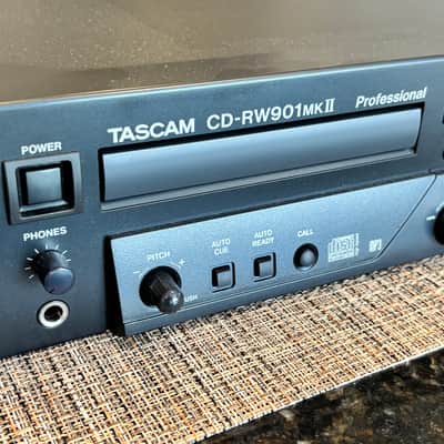 TASCAM CD-RW901MKII CD Recorder 2014 - Present - Black image 4