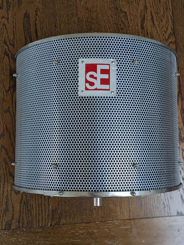 sE Electronics Reflexion Filter Pro