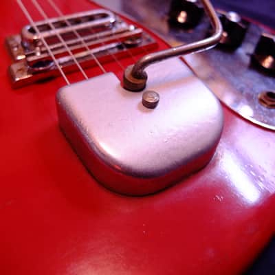 c.1964 Unitone EG-30 Salmon Colour - Guyatone - Bizarre Japanese Guitar MIJ - Rare! image 3