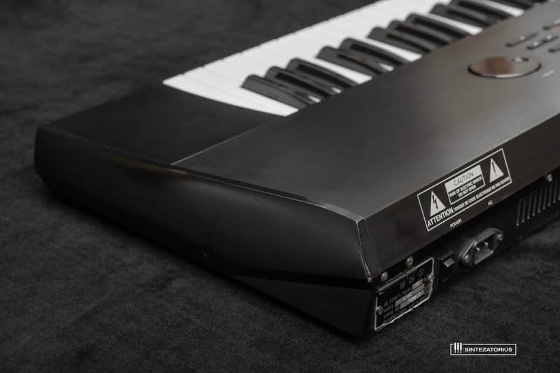 Roland S-50 61-Key Digital Sampling Keyboard 1986 - 1990 - Black