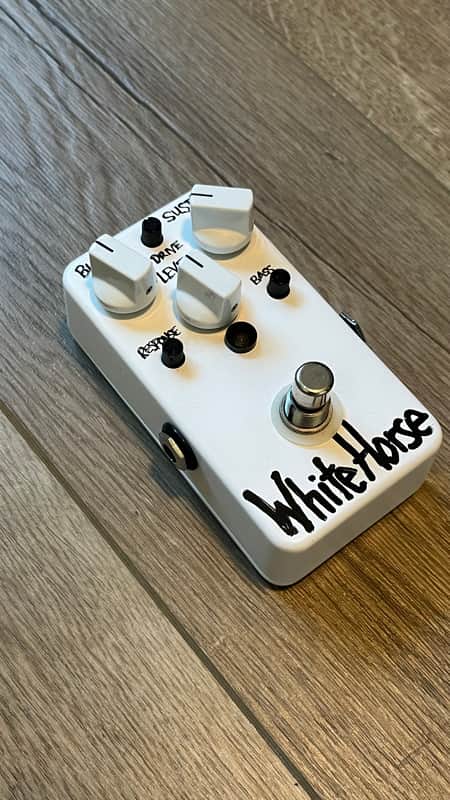 VFE White Horse 2010s - White image 1