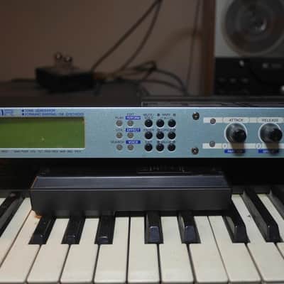 Yamaha FS1R FM Tone Generator 1998 - Silver - Excellent Condition image 1