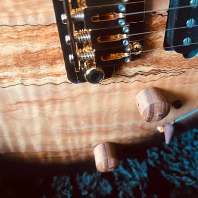 Suhr Modern Spalt Maple Black Burst DEVASTATING image 9