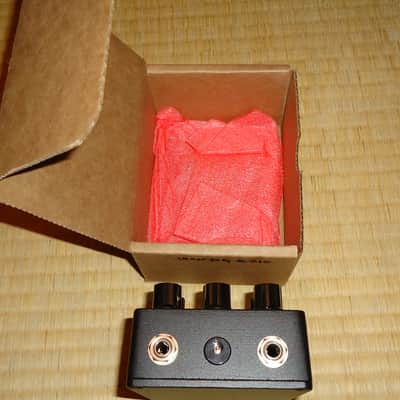 Earthbound Audio Iron Pig  V2. Lm308 bass distortion overdrive fuzz image 8