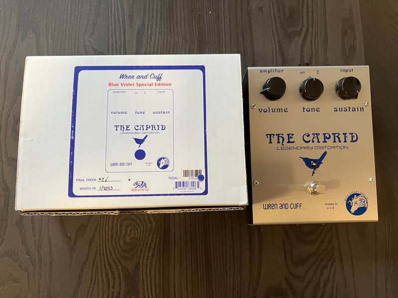 Wren and Cuff Blue-Violet Caprid OG