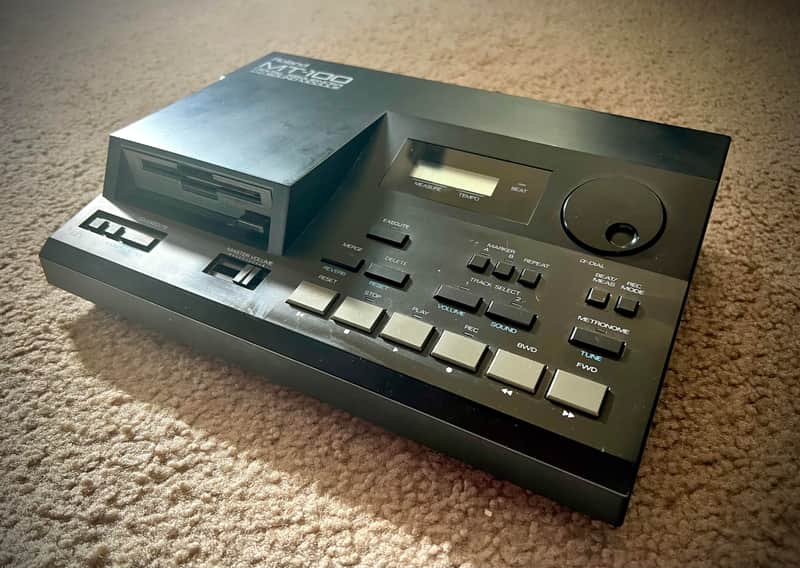 Roland Mt-100 Digital Sequencer 1987 - Black image 1
