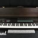 YAMAHA DX7 Digital Programmable Algorithm Synthesizer in Very Good Condition.